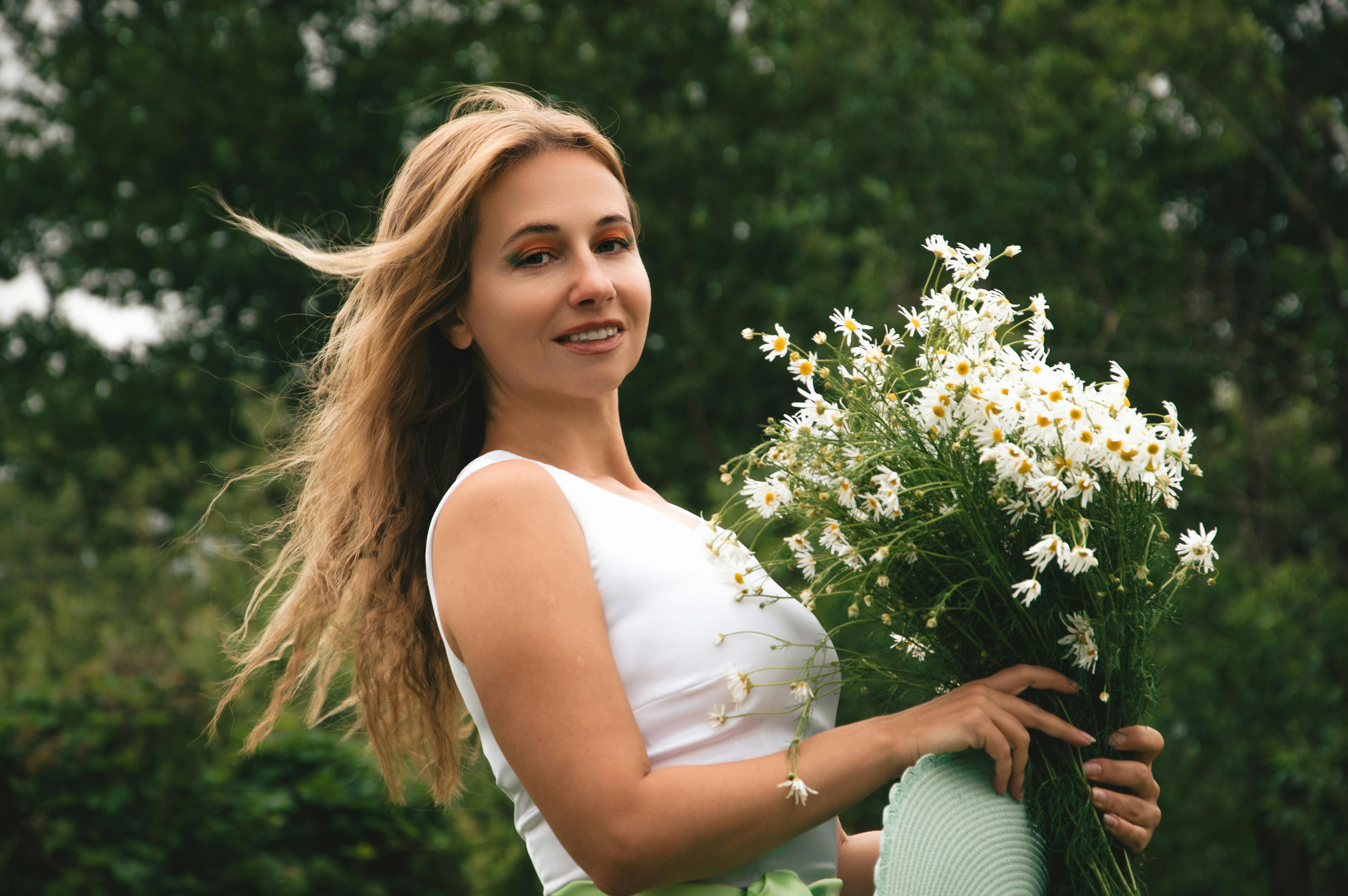 热播推荐卡片：闪耀质感海报